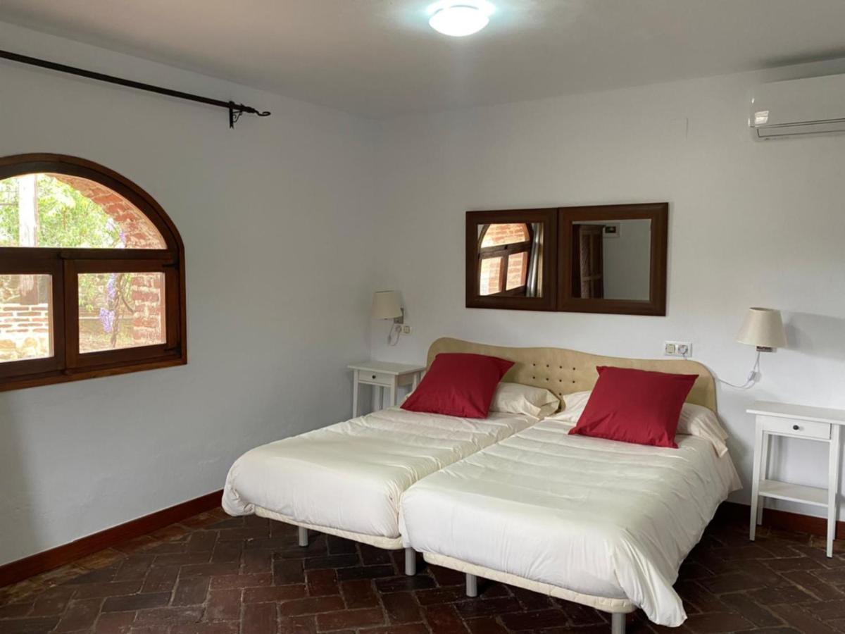 Casas Rurales Monasterio De Rocamador Almendral Extérieur photo