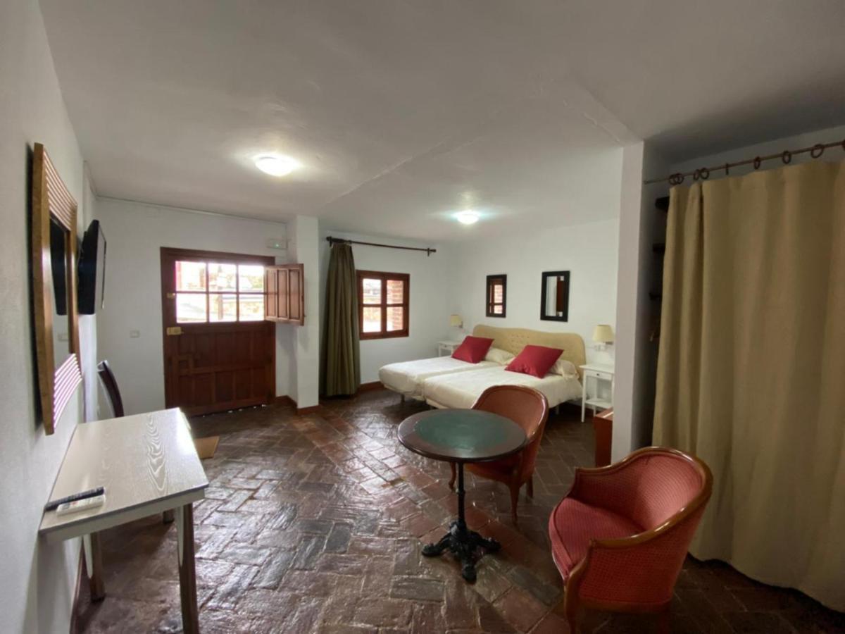 Casas Rurales Monasterio De Rocamador Almendral Extérieur photo